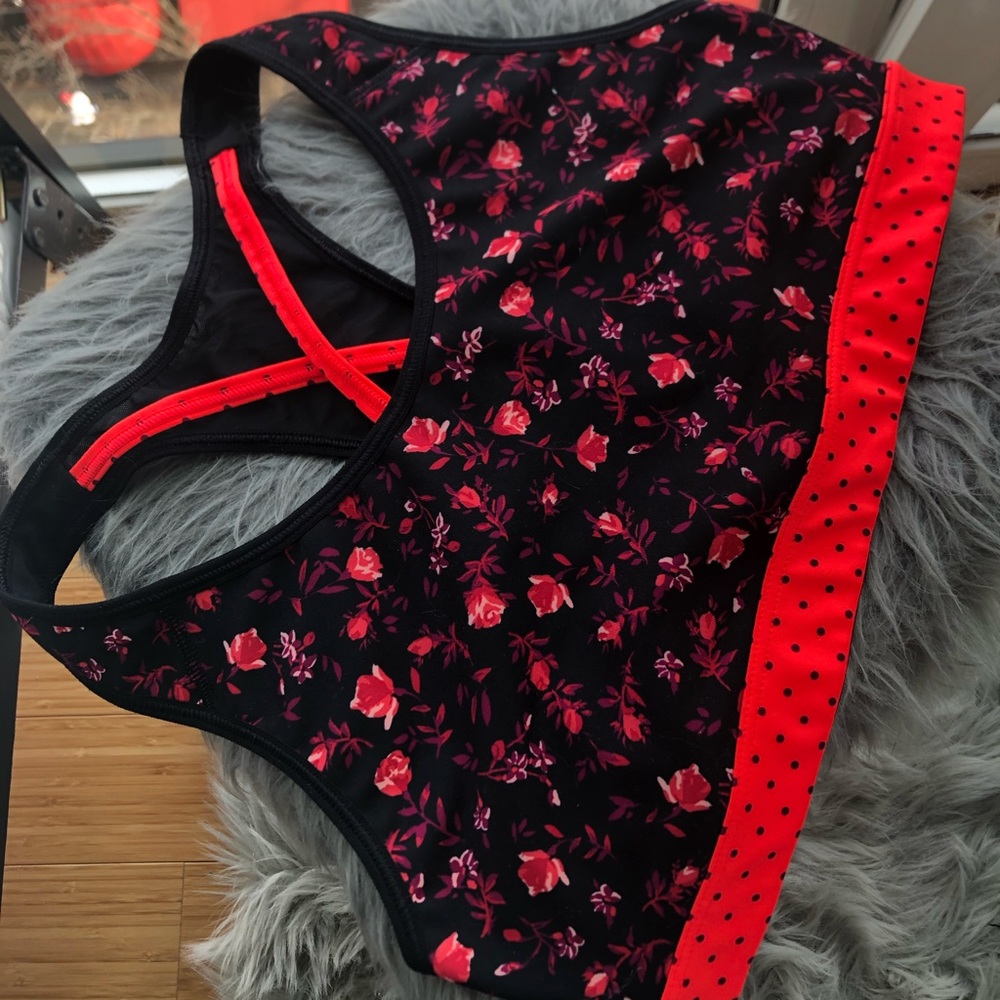 Sports Bra!